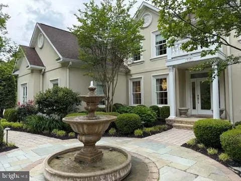 Exterior - 717 Sonne Dr, Annapolis, MD 21401 photo 11 of 11