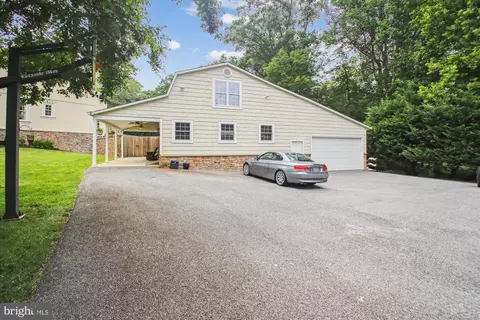 Exterior - 717 Sonne Dr, Annapolis, MD 21401 photo 10 of 11