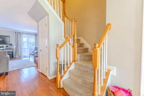 Entry Way - 191 Pinecove Ave, Odenton, MD 21113 photo 2 of 6