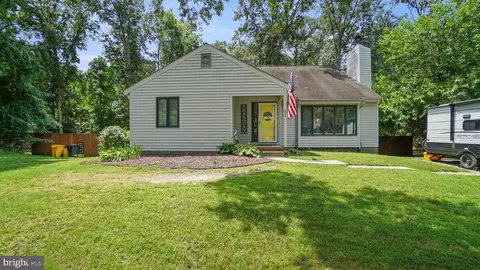 623 Drain Dr, Pasadena, MD 21122