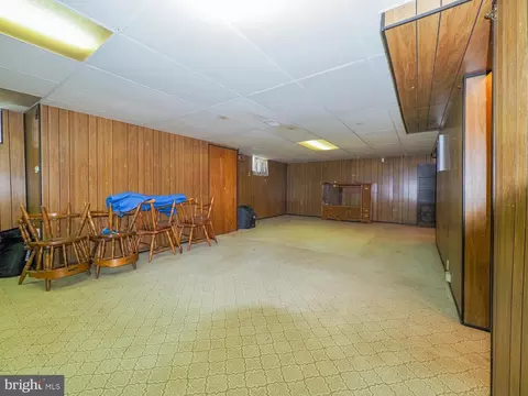 238 Wanda Rd, Pasadena, MD 21122 photo 9