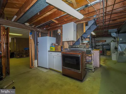 238 Wanda Rd, Pasadena, MD 21122 photo 12