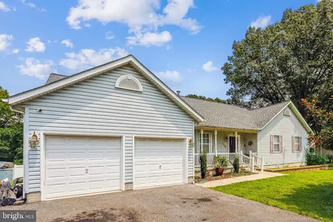 136 Margate Dr, Glen Burnie, MD 21060