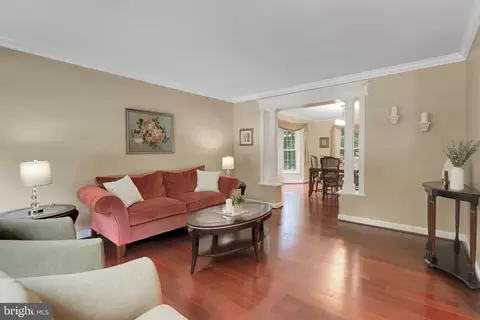 1132 Charing Cross Dr, Crofton, MD 21114 photo 3