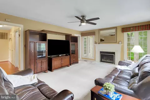 1132 Charing Cross Dr, Crofton, MD 21114 photo 10