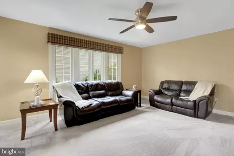 1132 Charing Cross Dr, Crofton, MD 21114 photo 9