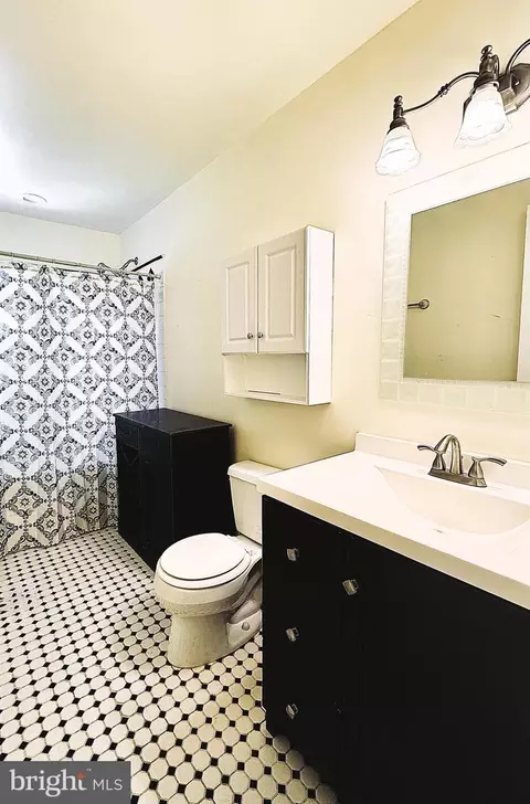 Bath - 174 Oak Dr, Pasadena, MD 21122 photo 1 of 3