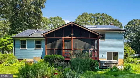 Exterior - 174 Oak Dr, Pasadena, MD 21122 photo 3 of 3