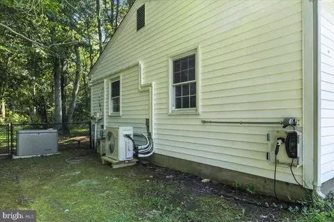 1347 W River Rd, Shady Side, MD 20764 photo 33