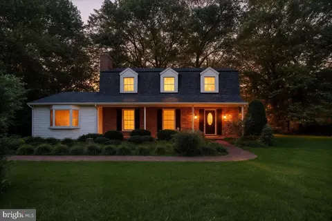 1347 W River Rd, Shady Side, MD 20764