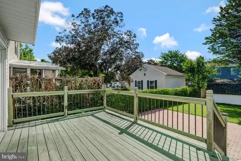 8563 Kim Marie Ct, Pasadena, MD 21122 photo 39