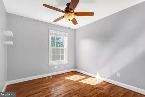 8563 Kim Marie Ct, Pasadena, MD 21122 photo 25