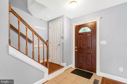 8563 Kim Marie Ct, Pasadena, MD 21122 photo 7