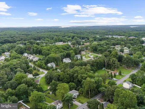 8129 Elizabeth Rd, Pasadena, MD 21122 photo 8
