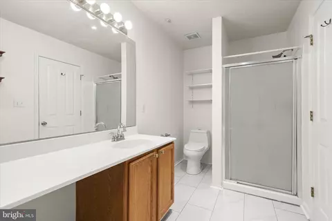 Bath - 2567 Windy Oak Ct, Crofton, MD 21114 photo 3 of 3