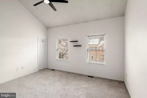 Bedroom - 2567 Windy Oak Ct, Crofton, MD 21114 photo 2 of 6