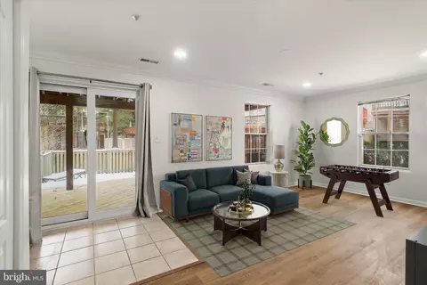 Living - 2567 Windy Oak Ct, Crofton, MD 21114 photo 7 of 8