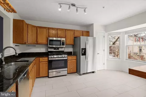 Kitchen - 2567 Windy Oak Ct, Crofton, MD 21114 photo 2 of 3