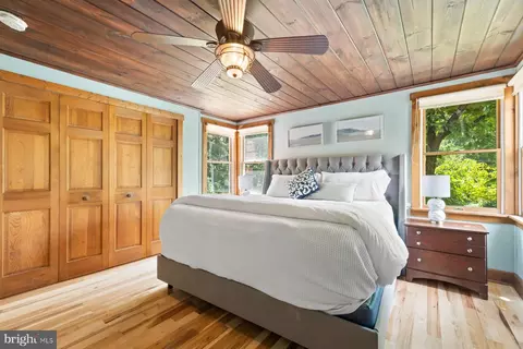 Bedroom - 1260 Baltimore Annapolis Blvd, Arnold, MD 21012 photo 2 of 3