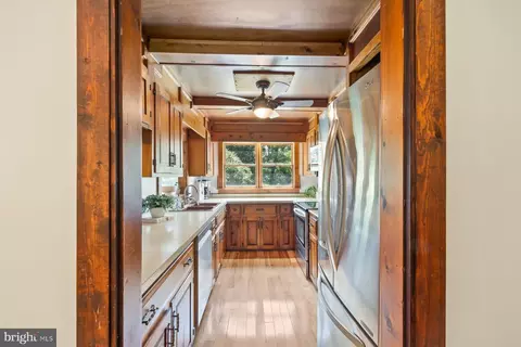 Entry Way - 1260 Baltimore Annapolis Blvd, Arnold, MD 21012 photo 1 of 12