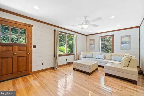 Living - 1260 Baltimore Annapolis Blvd, Arnold, MD 21012 photo 2 of 3