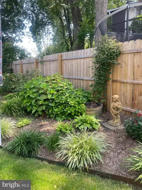 Exterior - 831 Shore Dr, Edgewater, MD 21037 photo 9 of 9