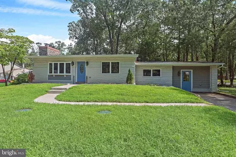 Exterior - 301 Green Dr, Pasadena, MD 21122 photo 1 of 11