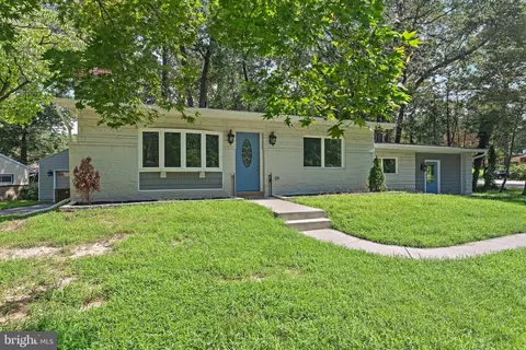 Exterior - 301 Green Dr, Pasadena, MD 21122 photo 4 of 11