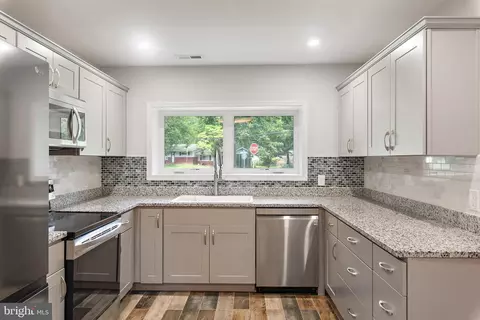 Kitchen - 301 Green Dr, Pasadena, MD 21122 photo 1 of 4