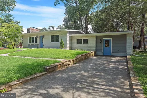 Exterior - 301 Green Dr, Pasadena, MD 21122 photo 2 of 11