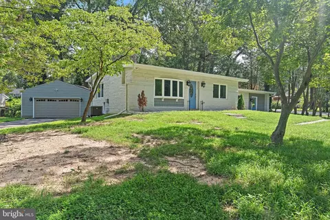 Exterior - 301 Green Dr, Pasadena, MD 21122 photo 3 of 11