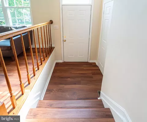 Entry Way - 8236 Appalachian Dr, Pasadena, MD 21122 photo 1 of 5