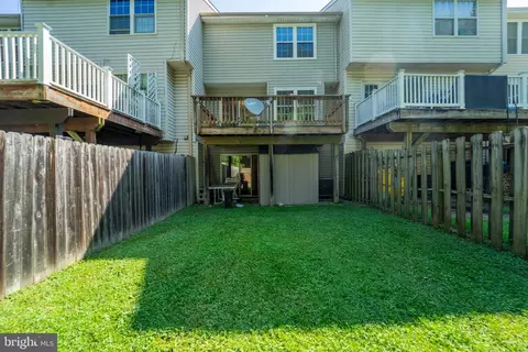 Exterior - 8236 Appalachian Dr, Pasadena, MD 21122 photo 5 of 6