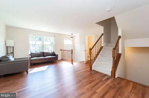 Living - 8236 Appalachian Dr, Pasadena, MD 21122 photo 2 of 5