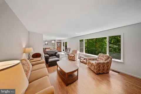 Living - 193 Southdown Rd, Edgewater, MD 21037 photo 2 of 2