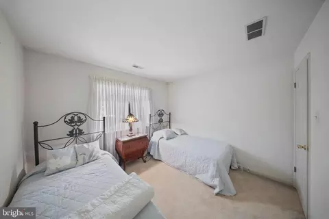 Bedroom - 193 Southdown Rd, Edgewater, MD 21037 photo 2 of 6