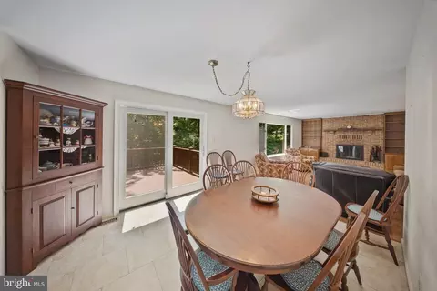 Dining - 193 Southdown Rd, Edgewater, MD 21037 photo 5 of 5