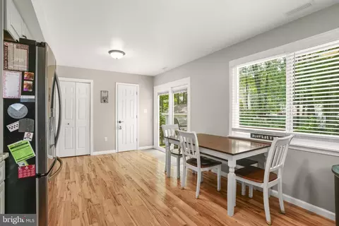 Entry Way - 5942 Flood Ave, Deale, MD 20751 photo 1 of 3