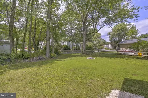 Exterior - 5942 Flood Ave, Deale, MD 20751 photo 2 of 8