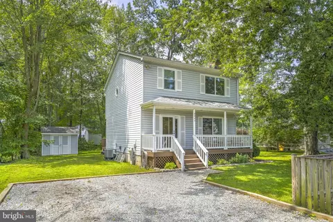 5942 Flood Ave, Deale, MD 20751