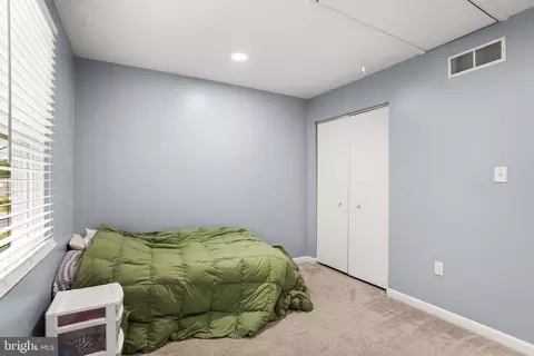 Bedroom - 5942 Flood Ave, Deale, MD 20751 photo 3 of 5