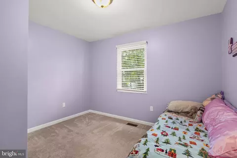 Bedroom - 5942 Flood Ave, Deale, MD 20751 photo 4 of 5