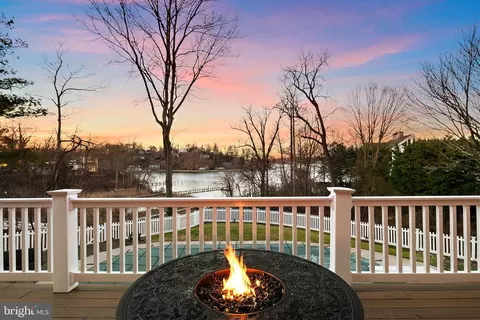 812 Coachway, Annapolis, MD 21401