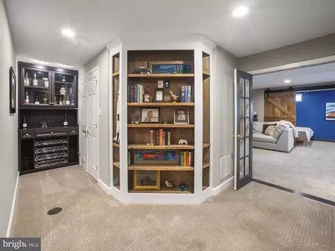 Entry Way - 733 Seneca Dr, Odenton, MD 21113 photo 4 of 6