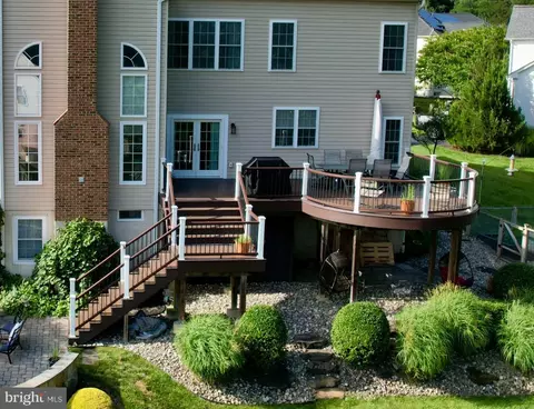 Exterior - 733 Seneca Dr, Odenton, MD 21113 photo 6 of 14
