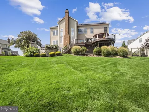 Exterior - 733 Seneca Dr, Odenton, MD 21113 photo 12 of 14