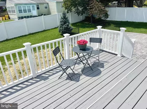 Exterior - 8440 Spring Rd, Pasadena, MD 21122 photo 5 of 5