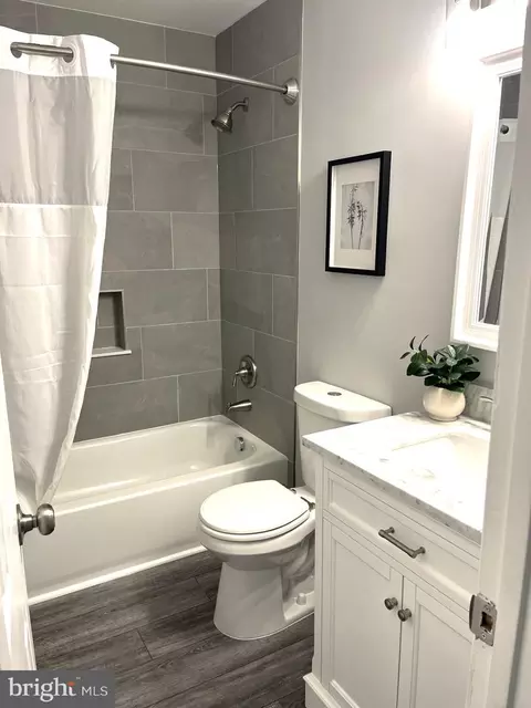 Bath - 8440 Spring Rd, Pasadena, MD 21122 photo 6 of 7