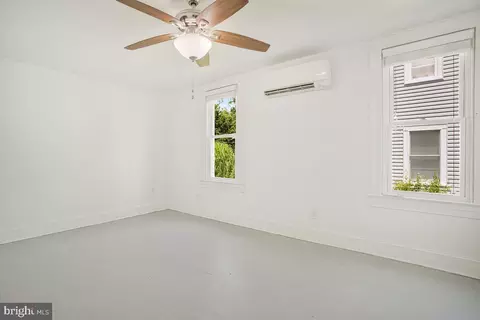 305 Bay Front Dr, Pasadena, MD 21122 photo 8
