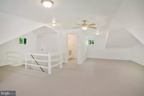 305 Bay Front Dr, Pasadena, MD 21122 photo 19